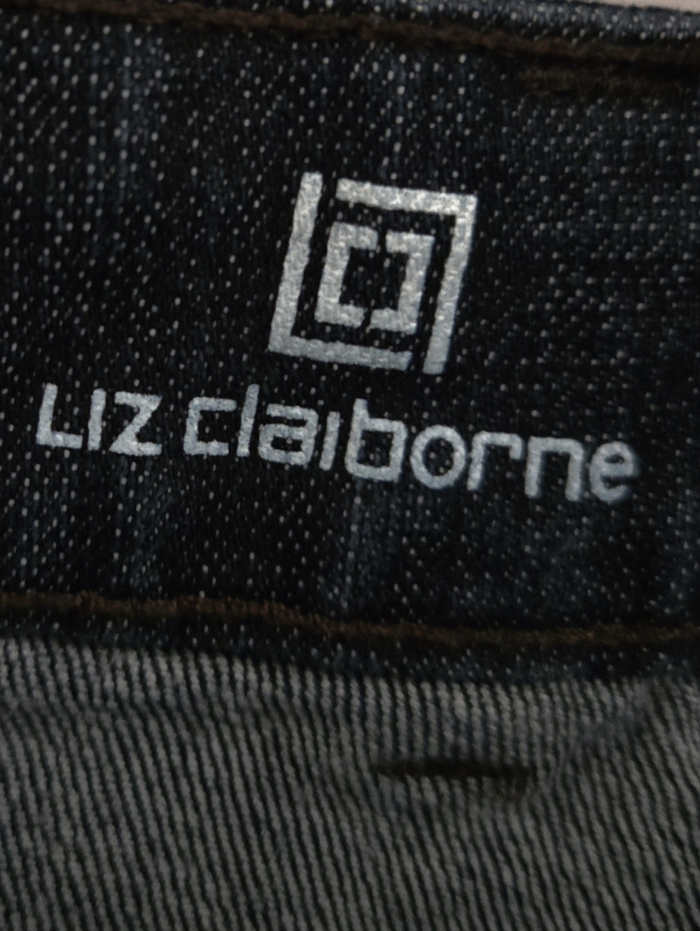 Liz Claiborne Jeans Sz 4 Petite Slim Leg Dark Wash Euc - Picture 2 of 10